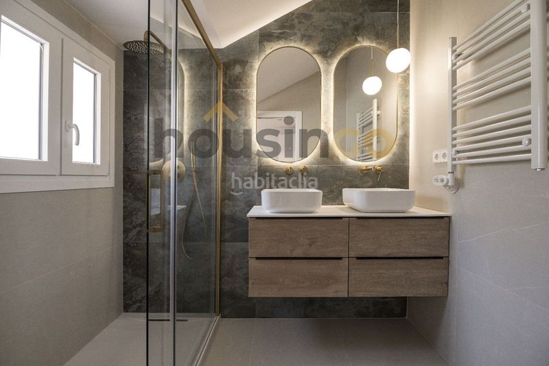 Foto 7ed2d35a-ac0f-4606-b4de-7d7bd13bef71. Dúplex amb calefacció a Gaztambide Madrid
