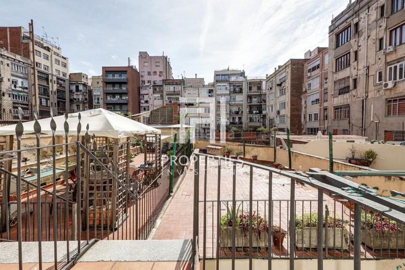 Foto 6a5ad2b2-7ab9-4913-a835-a195e48f2489. Pis amb calefacció aparcament a L´Antiga Esquerra de l´Eixample Barcelona