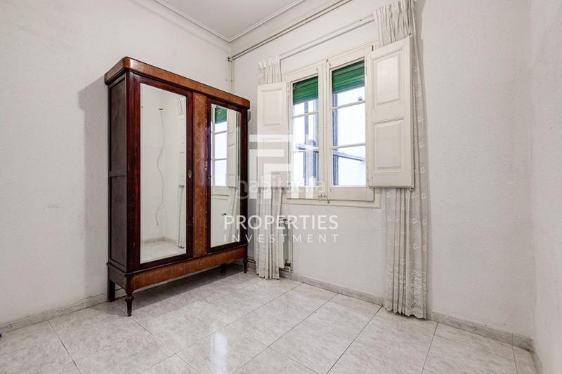 Foto 93362b8b-e971-4133-bd42-a0b023614992. Pis amb calefacció aparcament a L´Antiga Esquerra de l´Eixample Barcelona
