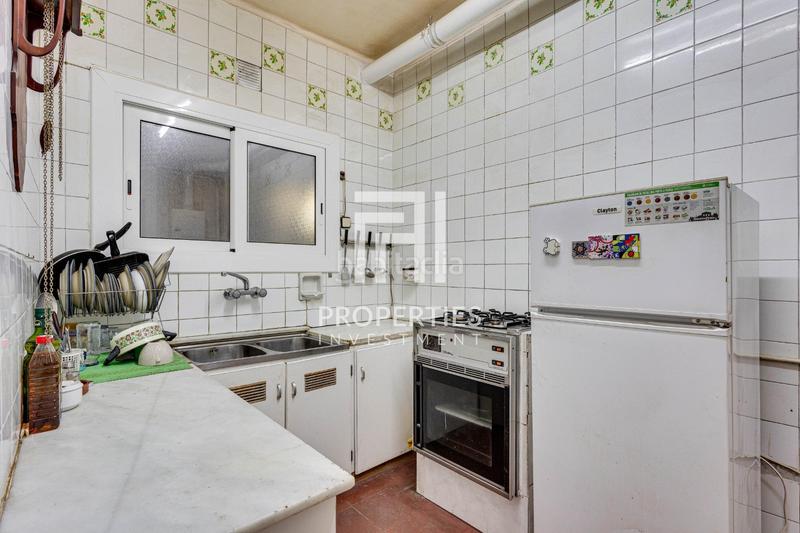 Foto e951285b-337e-4397-acca-04ccedb7c3cf. Pis amb calefacció a Barri de les Corts Barcelona