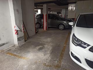 Parking coche en Paseo Marítimo - San José - La Laguna. Garaje con capacidad para coche grande
