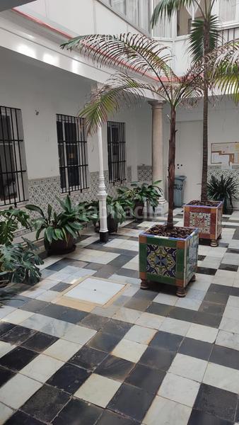 Foto 28fab542-9eb3-4637-be8a-a22f6fecb217. Flat with heating in Centro Histórico Cádiz