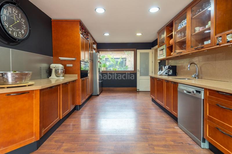 Foto 1a6d5c10-11c1-4d9d-95f3-485e1f93f089. Chalet bonito chalet independiente en Los Gallos Chiclana de la Frontera