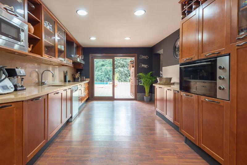 Foto 2f33178b-2469-4862-ae0f-43a0958f0a91. Chalet bonito chalet independiente en Los Gallos Chiclana de la Frontera