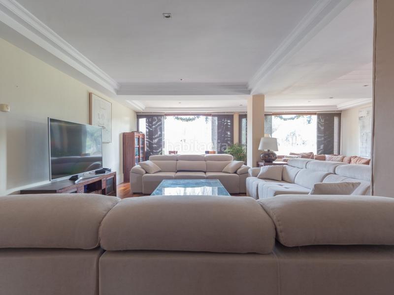 Foto 3cec8c1b-91a2-43df-b4c9-a714151cb65d. Chalet bonito chalet independiente en Los Gallos Chiclana de la Frontera