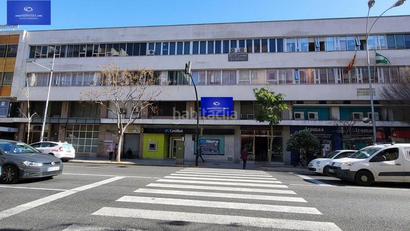 Foto b57af914-b1c0-46ac-a732-068fe10eddb2. Alquiler local comercial se alquila local amplio en plena avenida principal en Cádiz