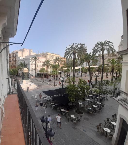 Foto cd0555f5-62df-4f7f-9a79-649cd65f8cf3. Etagenwohnung in Centro Histórico Cádiz