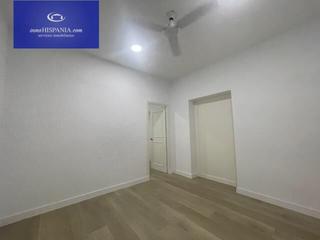 Lloguer Oficina a Centro Histórico. Se alquila local reformado ideal para oficinas o consultorio.