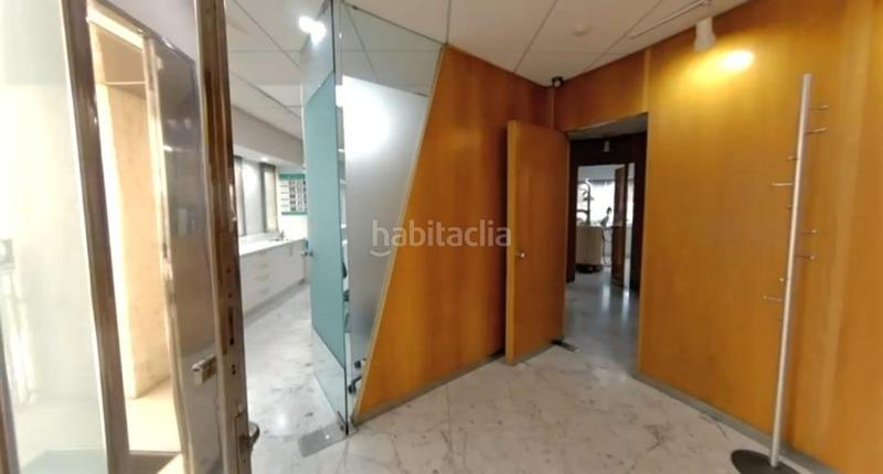 Foto bb330fa0-c5c2-4d1c-9738-4ade23db567a. Local comercial local de 150 metros en bahía blanca. en Cádiz