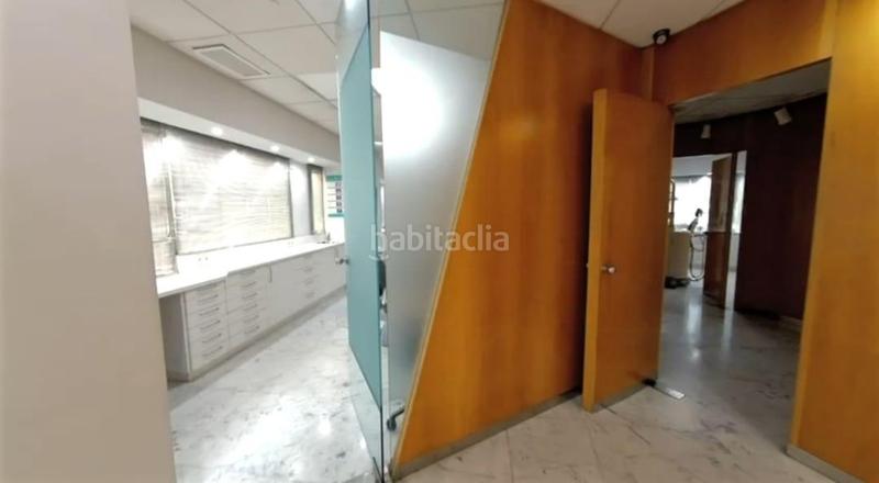Foto e51df205-b43b-4e79-80d5-657ffb48b767. Local comercial local de 150 metros en bahía blanca. en Cádiz