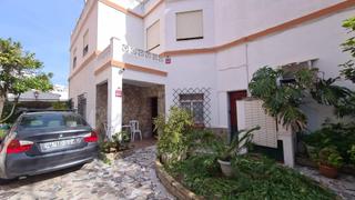 Xalet a Paseo Marítimo - San José - La Laguna. Chalet en la laguna. parcela de 280m2
