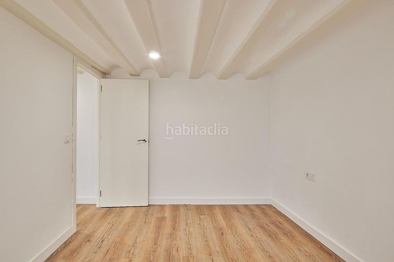 Foto 75ebbc4f-7ec9-4416-bac6-13bc3c006061. Planta baja vivienda entresuelo, exterior de tres dormitorios y 2 baños en el centro en Cádiz