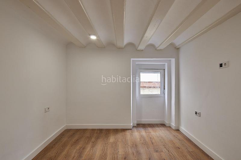 Foto e62712b5-504c-423a-9b41-52046bf41373. Planta baja vivienda entresuelo, exterior de tres dormitorios y 2 baños en el centro en Cádiz