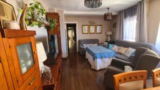 Etagenwohnung en Astilleros - La Paz  - Loreto - El Corte Ingls. Magnifico piso de 4 dormitorios, trastero, con ascensor, en zona