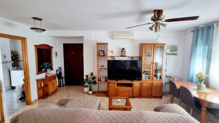Rent Flat in Paseo Marítimo - San José - La Laguna. Alquiler anual en zona la laguna