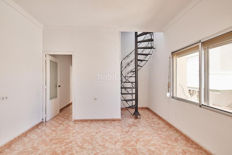 Foto 5dd9a9eb-3438-43fa-8e87-af5528de3a7b. Piso  céntrico en El Cristo - Cayetano Roldán San Fernando
