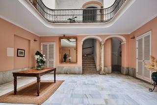 Pis a Centro Histórico. Magnifico piso en finca señorial con ascensor , zona calle ancha