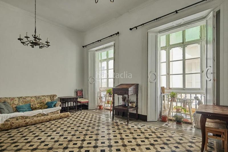 Foto 3cadb1ba-d01c-4aaa-99e4-b11decd76bbf. Piso  amplio con terraza y mucho encanto en Centro Histórico Cádiz