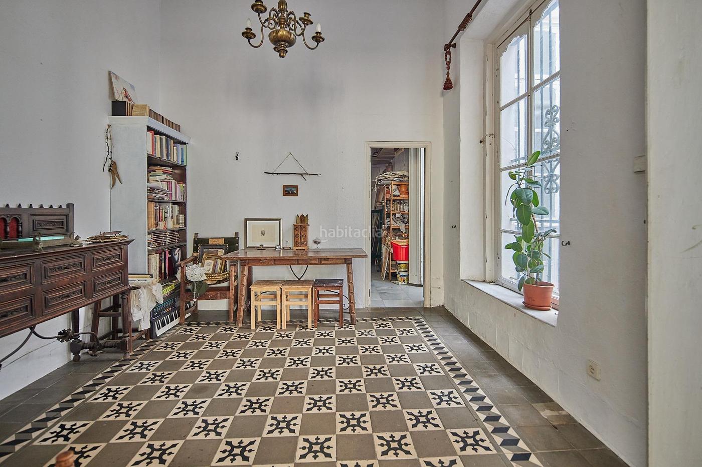 PISO AMPLIO CON TERRAZA Y MUCHO ENCANTO Cdiz