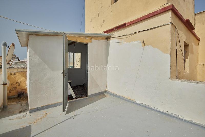 Foto d3e244f0-dc61-4edb-a28d-ab6589de8298. Piso  amplio con terraza y mucho encanto en Centro Histórico Cádiz