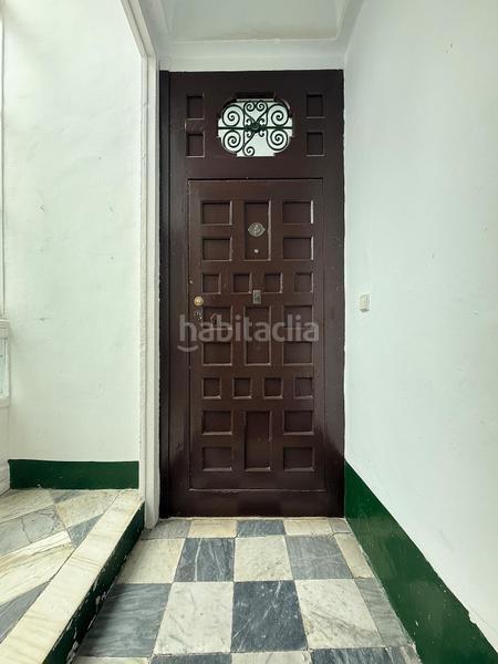 Foto d4f47518-4a68-4988-96fc-624a8d9e4958. Piso  amplio con terraza y mucho encanto en Centro Histórico Cádiz