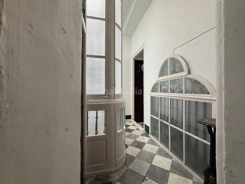 Foto f293da29-3766-4c1d-b05e-957b515a7015. Piso  amplio con terraza y mucho encanto en Centro Histórico Cádiz
