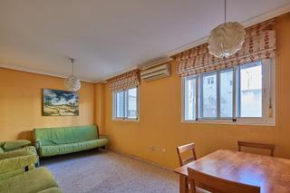 Piso en La Caleta - La Viña. Vivienda con ascensor en edificio seminuevo junto al campo del s