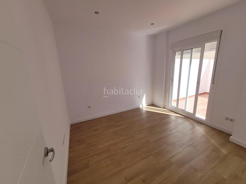 Foto af9cd328-58c9-498c-b182-6755551bc2f2. Pis amb calefacció a Asdrúbal - Bahía Blanca Cádiz