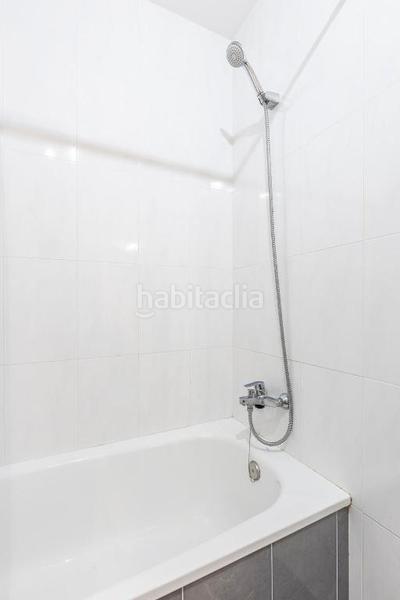 Foto e5a191c9-8fb1-47bc-8300-98e5462b62d3. Planta baixa amb calefacció a La Caleta - La Viña Cádiz