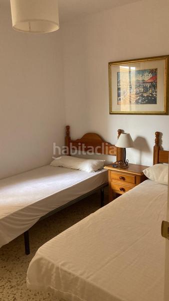 Foto 7ac22efe-1dfe-4d01-9c7c-298c22971430. Alquiler piso alquiler temporada piso de 3 dormitorios situado en 1 linea de playa de cortadura. en Cádiz