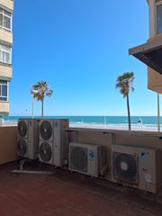 Rent Flat in Paseo Marítimo - San José - La Laguna. Alquiler temporada piso de 3 dormitorios situado en 1ª linea de