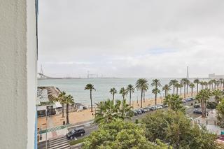 Piso en Astilleros - La Paz  - Loreto - El Corte Inglés. Luminosa vivienda a reformar en la bahía de cádiz.