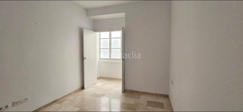 Foto b92f000f-de75-4e9d-8b1f-275ffa702098. Affitto appartamento con riscaldamento in Centro Histórico Cádiz