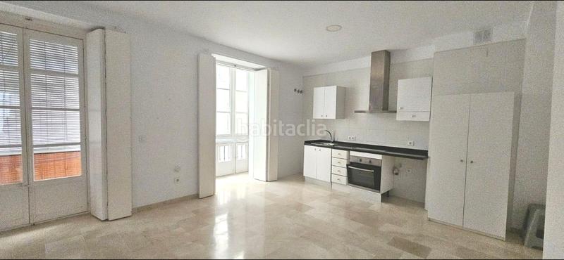 Foto 990ac0d6-6d33-40a6-bbe6-f1c9de3bf95a. Rent flat with heating in Centro Histórico Cádiz