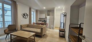 Location Appartement à Centro Histórico. Alquiler anual 2 dormitorios .plaza candelaria