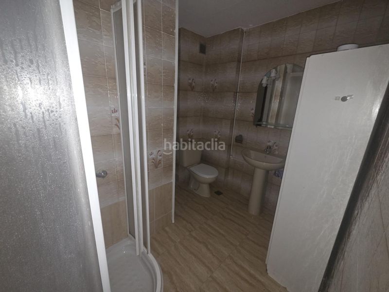 Foto 1c1a2ec2-063e-4415-baf6-cfa5d47f698c. Pis a astilleros - la paz - loreto - el corte inglés Cádiz