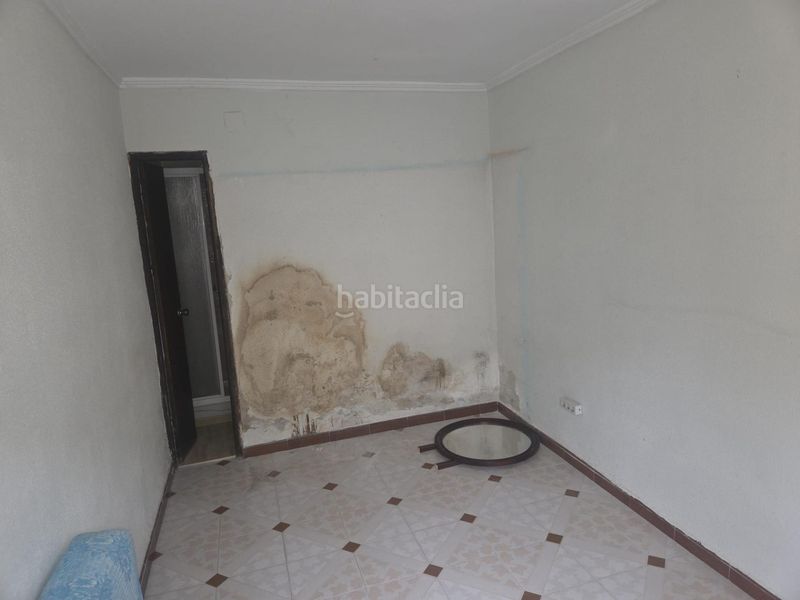 Foto 3723b073-0ac9-4428-8371-ec330b2dba51. Pis a astilleros - la paz - loreto - el corte inglés Cádiz