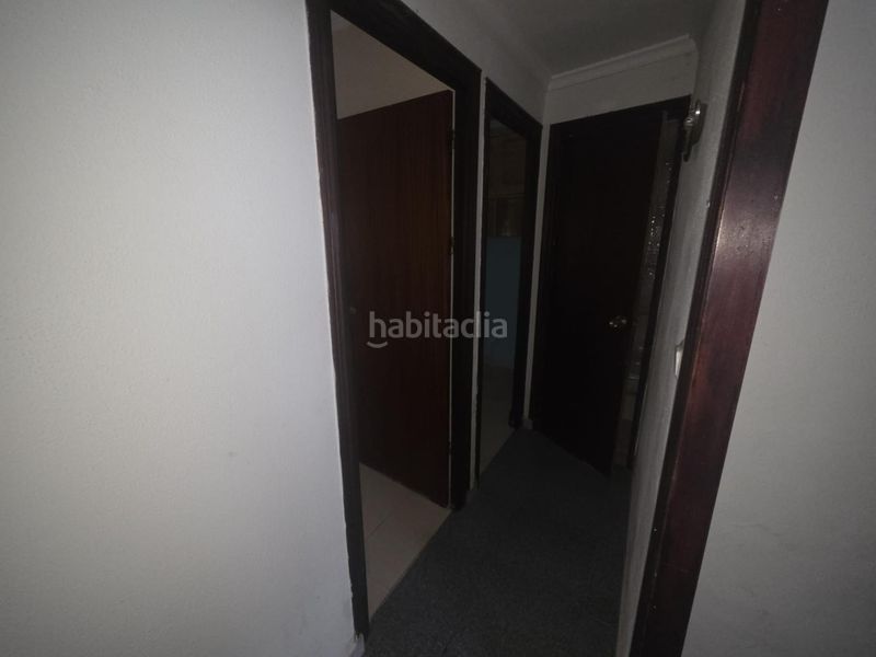 Foto 89cc5f43-7f3e-4f43-86ca-5891064d035a. Pis a astilleros - la paz - loreto - el corte inglés Cádiz