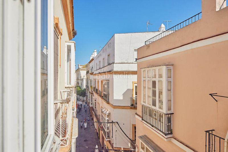 Foto d2eda577-ebad-4b5d-9466-cb91b20383db. Pis amb calefacció a Centro Histórico Cádiz