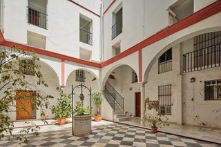 Piso en Centro Histórico. Coqueto piso junto a la plaza de candelaria en finca preciosa co