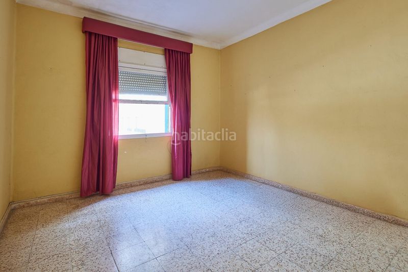 Foto 0b868d0f-2eea-4281-a0c4-1e033cd080c6. Planta baixa a Paseo Marítimo - San José - La Laguna Cádiz