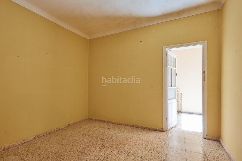 Foto f2246023-c82b-4e31-9bf4-152e13737c65. Planta baixa a Paseo Marítimo - San José - La Laguna Cádiz