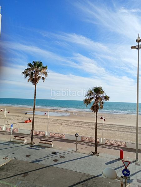 Foto 98ef3cb4-0715-41dd-998b-698f097c0b41. Pis a Paseo Marítimo - San José - La Laguna Cádiz