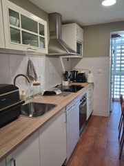 Location Appartement à Asdrúbal - Bahía Blanca. Alquiler anual magnífico piso con garaje sin muebles en zona bah