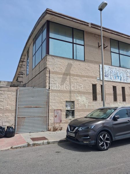 Foto 0ede3100-b297-4f75-8eb2-b96d8726071b. Alquiler local comercial magnífico local en alquiler junto a la itv en Cádiz