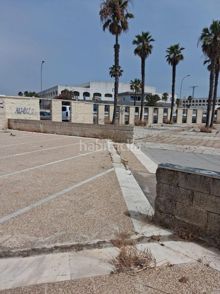 Foto 2f284d06-b71d-48cd-b938-d9408fdd7a1a. Alquiler local comercial magnífico local en alquiler junto a la itv en Cádiz