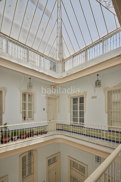 Foto ff54e89b-bc0a-4860-80ff-5cf56afd47d3. Pis amb calefacció a Centro Histórico Cádiz