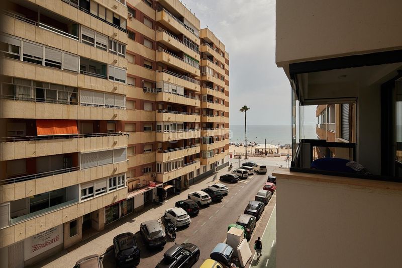 Foto ebe46ab3-4adf-4235-b9fc-fb58e721fa53. Pis a Paseo Marítimo - San José - La Laguna Cádiz