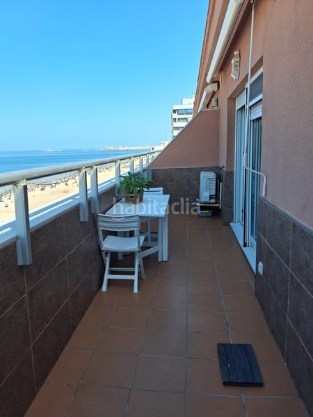 Foto 3367c8f6-0373-4b45-9d0a-17ac7ed7054f. Alquiler ático temporada escolar precioso ático con terraza amplia con vistas al mar y zona de aparcamiento. en Cádiz
