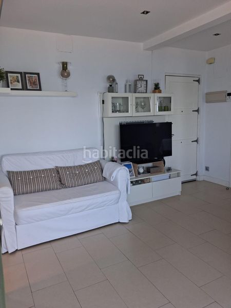 Foto 558c05b5-e8a9-424e-9faa-2ce81a8c5657. Alquiler ático temporada escolar precioso ático con terraza amplia con vistas al mar y zona de aparcamiento. en Cádiz